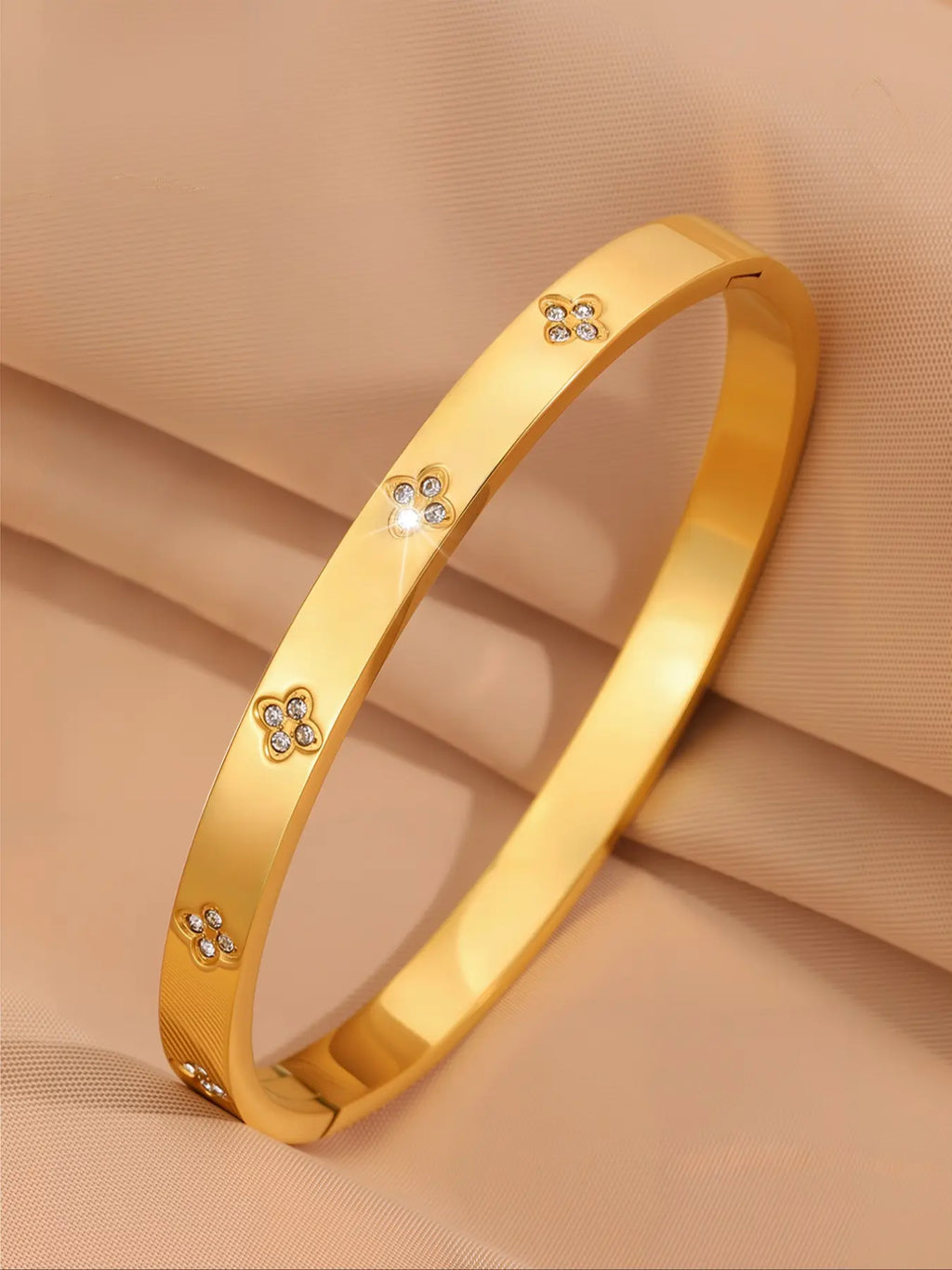 Elegant Stainless Steel Bangle Set, Trendy Stack Bangle, 5-Piece Fashionable Bracelet Classic Design, Stacked Design Bracelets, Perfect for Daily Wear & Special Occasions