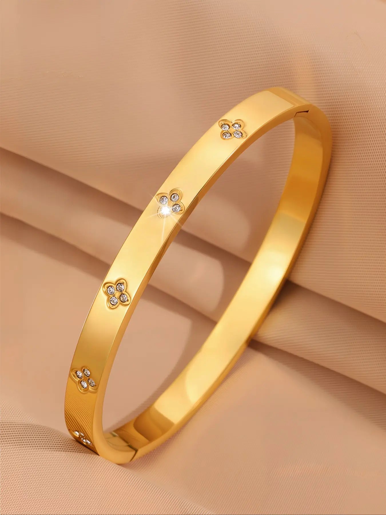 Elegant Stainless Steel Bangle Set, Trendy Stack Bangle, 5-Piece Fashionable Bracelet Classic Design, Stacked Design Bracelets, Perfect for Daily Wear & Special Occasions